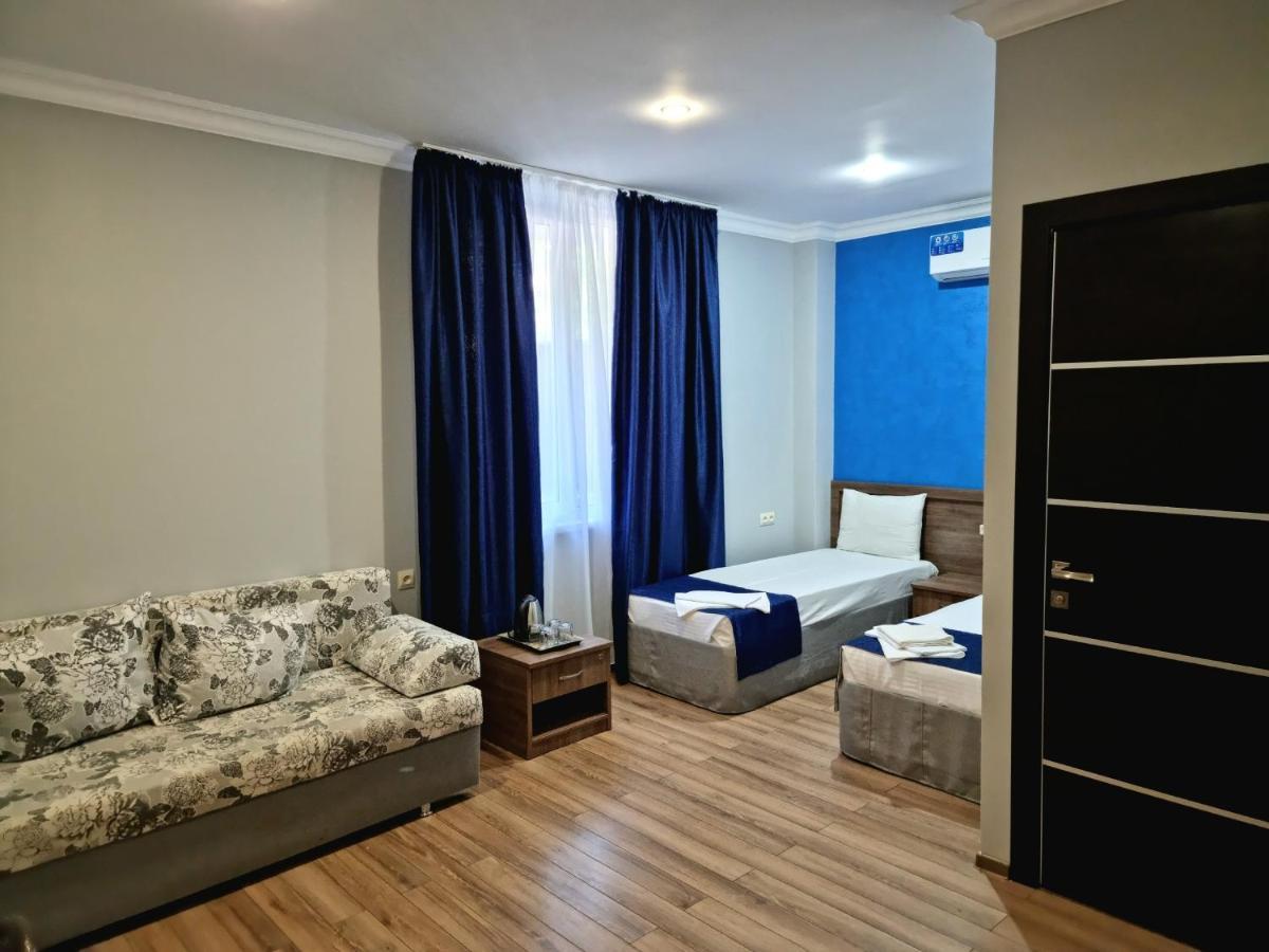 Nobi Guest House Gagra Exterior foto